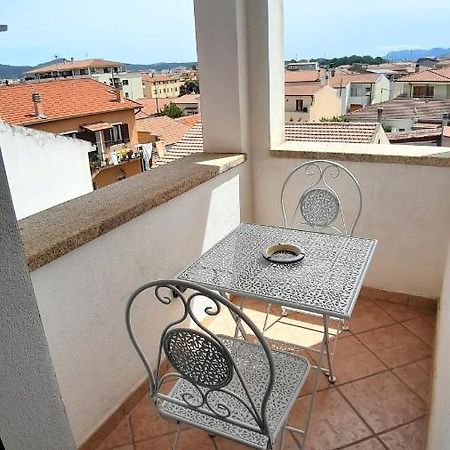 Lo Sguardo Sulla Citta' ,Panoramic View Apartment Олбия Екстериор снимка