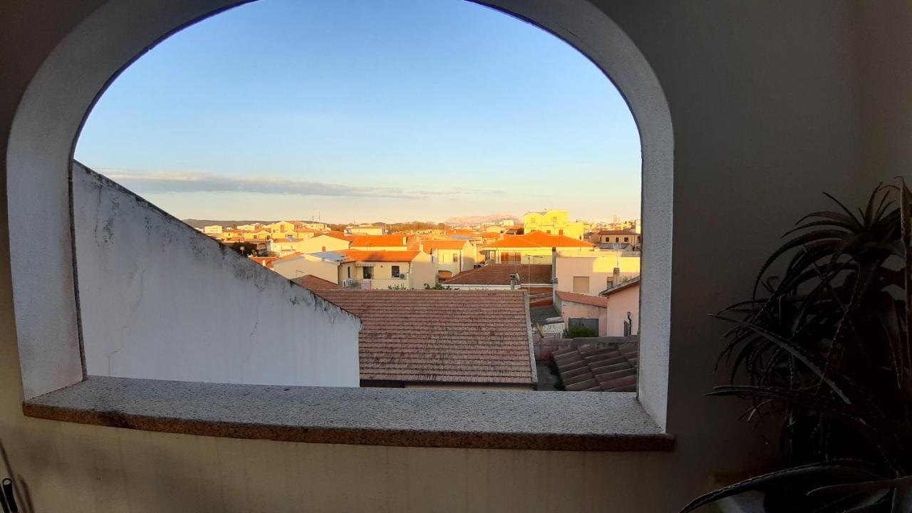 Lo Sguardo Sulla Citta' ,Panoramic View Apartment Олбия Екстериор снимка