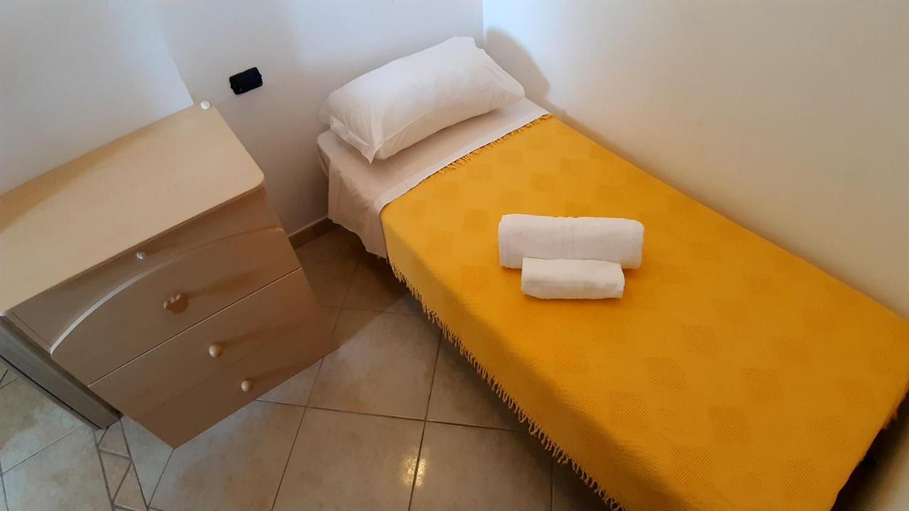 Lo Sguardo Sulla Citta' ,Panoramic View Apartment Олбия Екстериор снимка