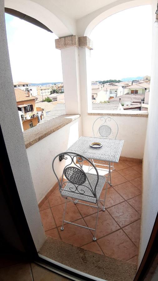Lo Sguardo Sulla Citta' ,Panoramic View Apartment Олбия Екстериор снимка